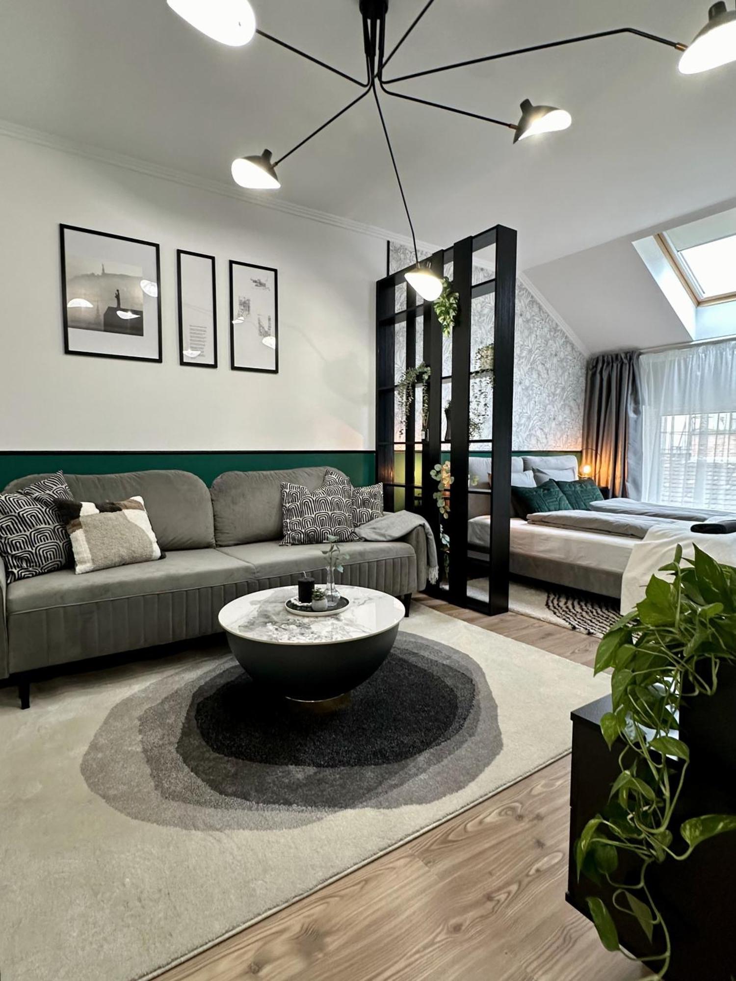D26 Luxury Suites บูดาเปสต์ ภายนอก รูปภาพ
