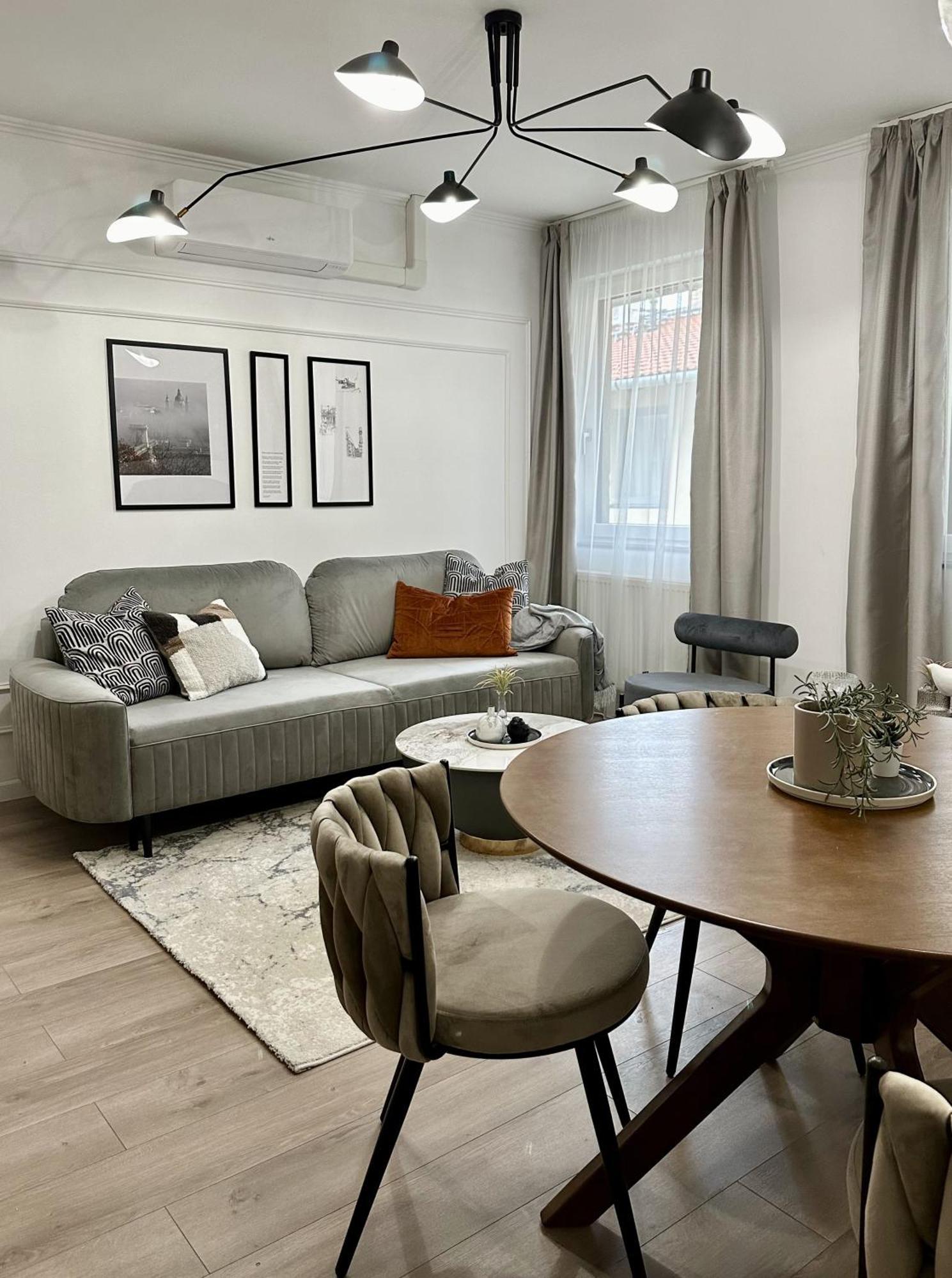 D26 Luxury Suites บูดาเปสต์ ภายนอก รูปภาพ